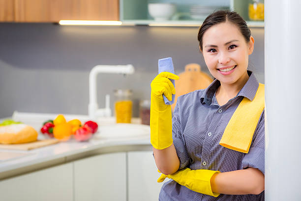 خادمة فلبينية للبيع