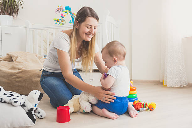 مربيات أطفال بالشهر