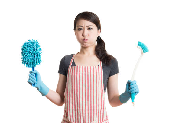 عاملات منازل بالشهر في نزوى