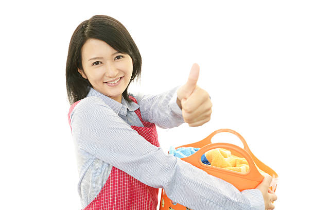 عاملات منازل بالشهر في العامرات