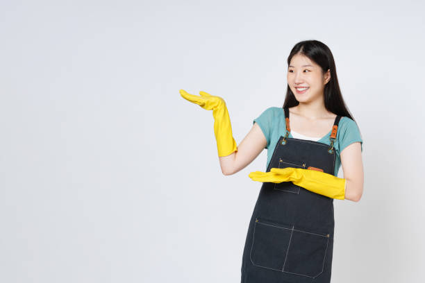 عاملات منازل بالشهر مسقط